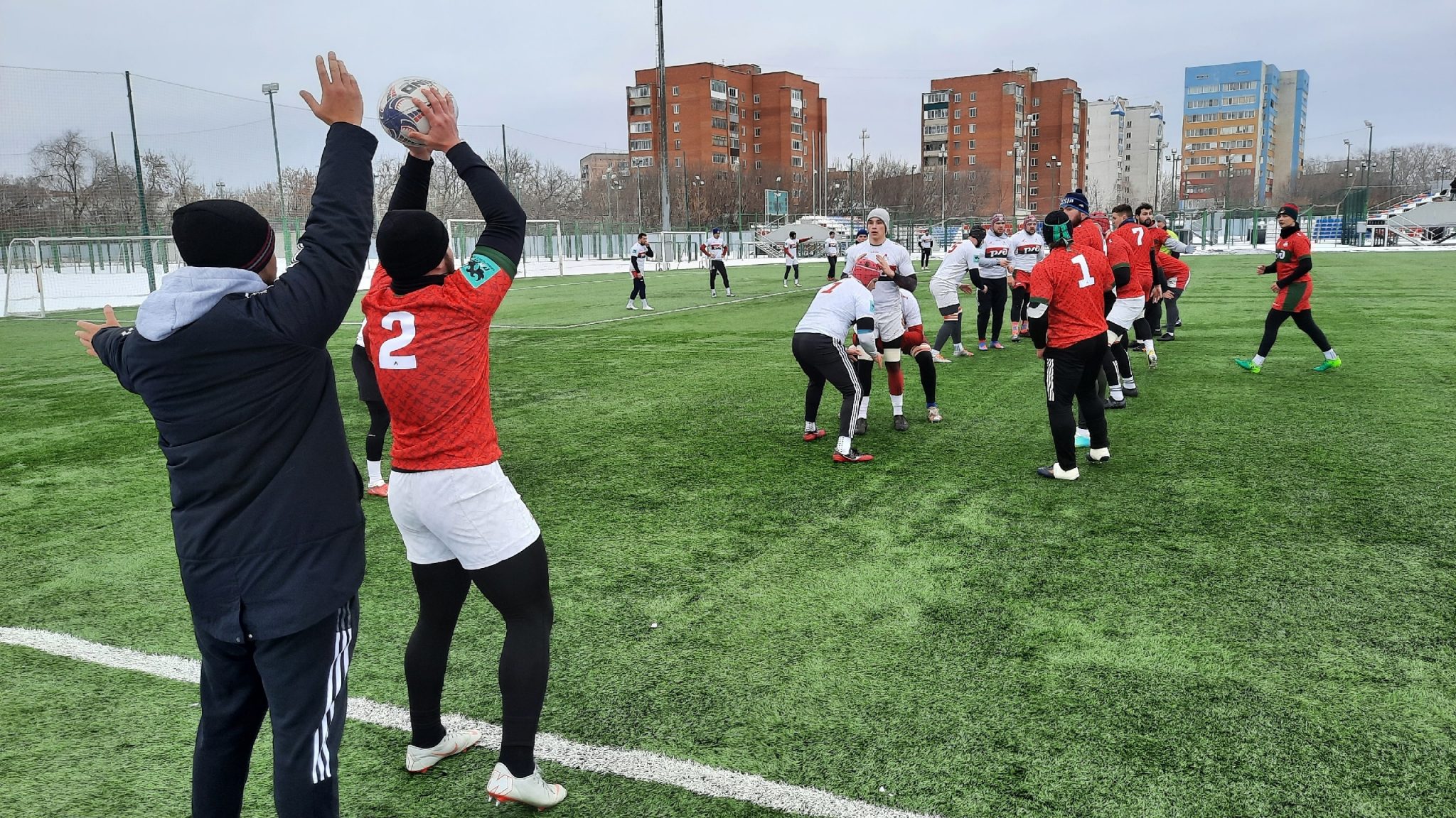 Локомотив пенза сайт. Стадион Локомотив Пенза. РК Локомотив Пенза. Стадион поле.